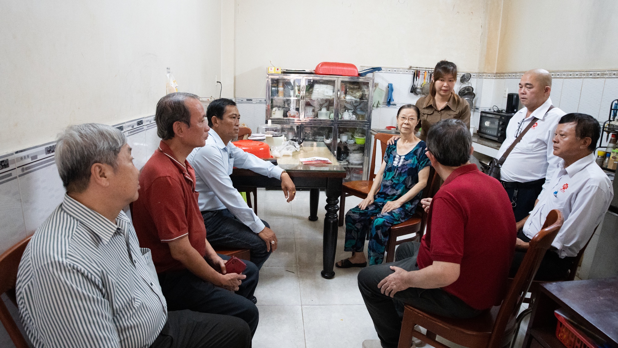 Bệnh viện Đa khoa Quốc tế Minh Anh: Thăm hỏi và hỗ trợ nhân viên mắc bệnh hiểm nghèo