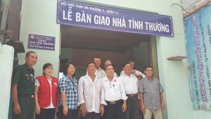 Trao tặng nhà tình thương